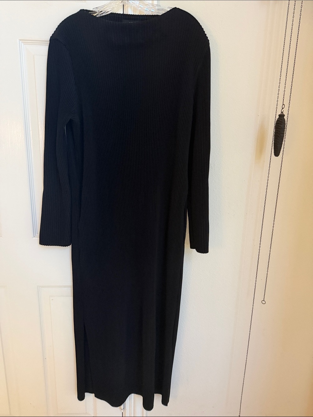 Ruti Black Gallery Plisse Pleated Maxi Dress Long Sleeved Sz L/XL